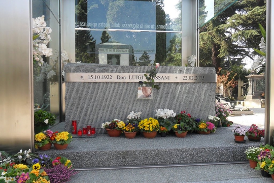 Монументальное кладбище в Милане