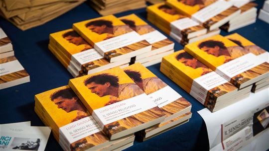 Новое итальянское издание книги отца Джуссани с вступительной статьей М. Х. Бергольо (Фото: Pino Franchino/Fraternità CL)