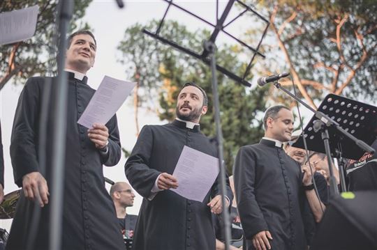 Слева направо: Иньяцио Беги, Маттео Пагани и Джованни Баррани. Фото: Братство св. Карла Борромео / Tommaso Prinetti