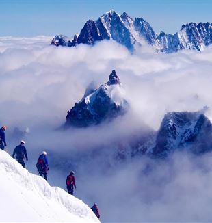 Восхождение на Монблан. Фото: Tim Jones / Unsplash