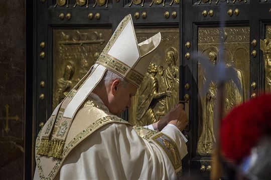 Папа закрыл Святые врата, совершив тем самым последний обряд в праздновании Юбилея надежды, 6 января 2026 года. Фото: Alessia Giuliani / Catholic Press Photo